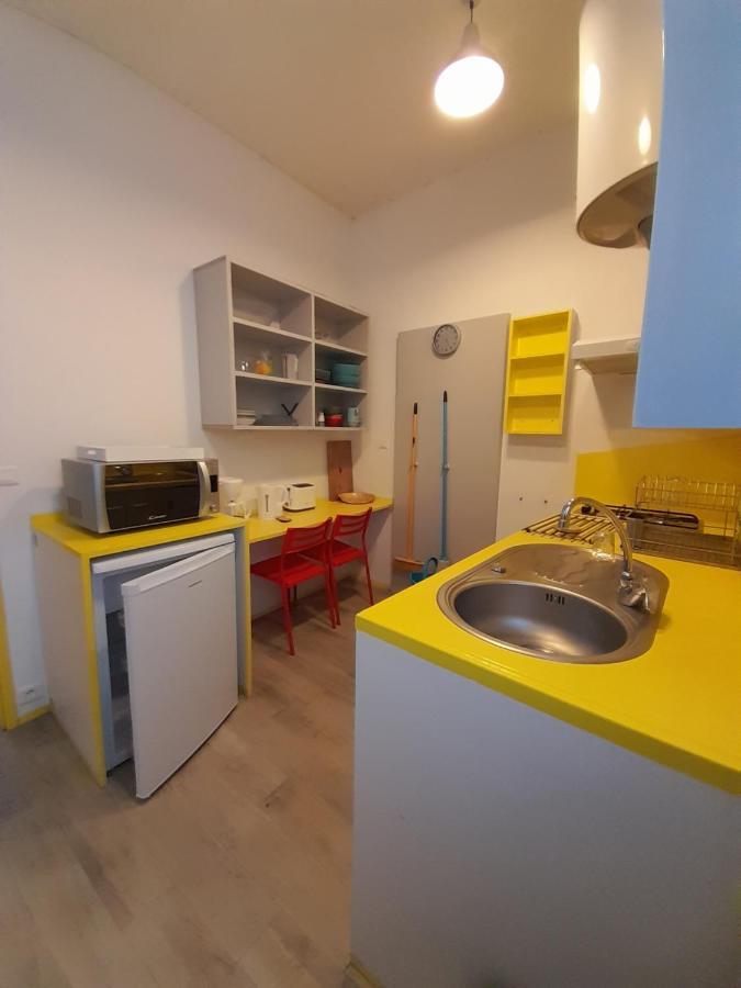 Residence Les Volets Bleus: Studio De 30 M² Classe 2 * Rochefort  Exterior foto