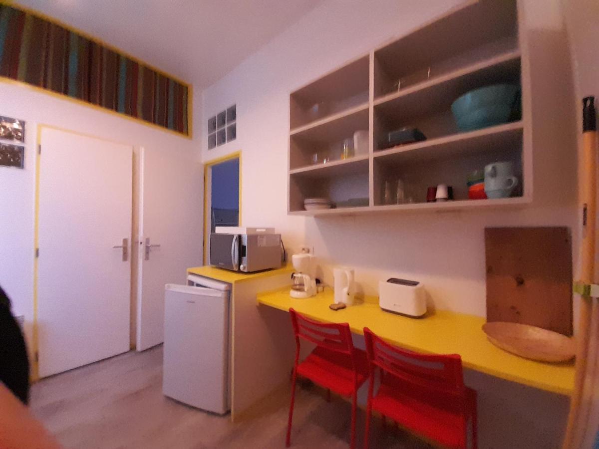 Residence Les Volets Bleus: Studio De 30 M² Classe 2 * Rochefort  Exterior foto